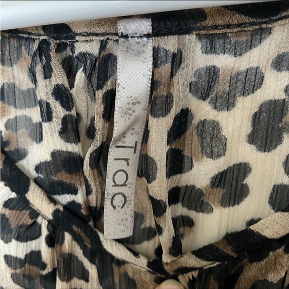Trac Blouse Top Leopard Print - Picture 4 of 6